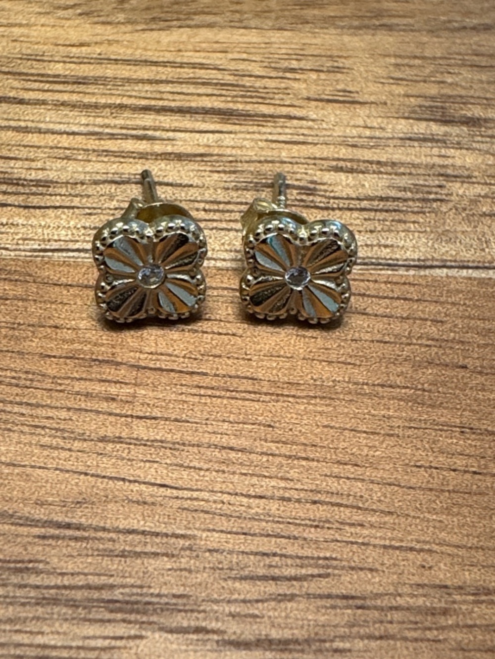 Simons Gold Floral Stud Earrings with Clear Center